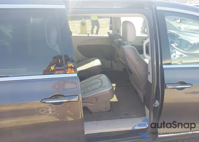 2C4RC1EG5HR602792: 44347434