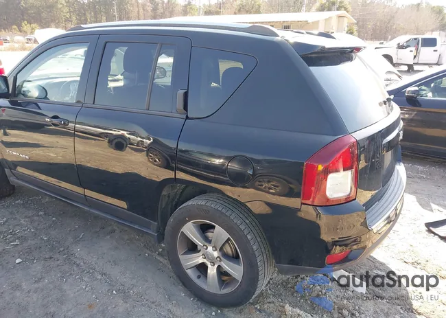 1C4NJCEAXGD751941: 44347484