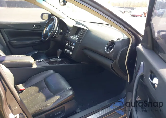 1N4AA5AP7DC818832: 44347518