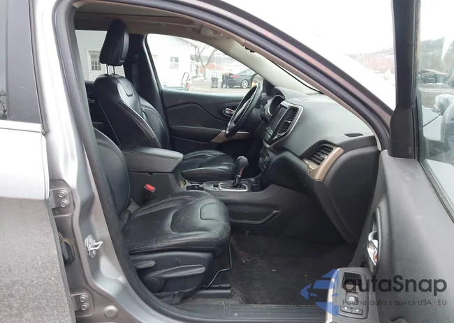 1C4PJMDS1HW597196: 44346563