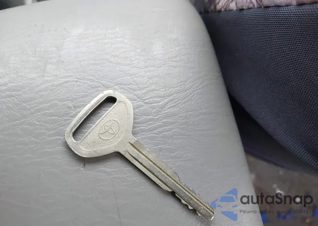 JTDBR32E142037738: 44347963