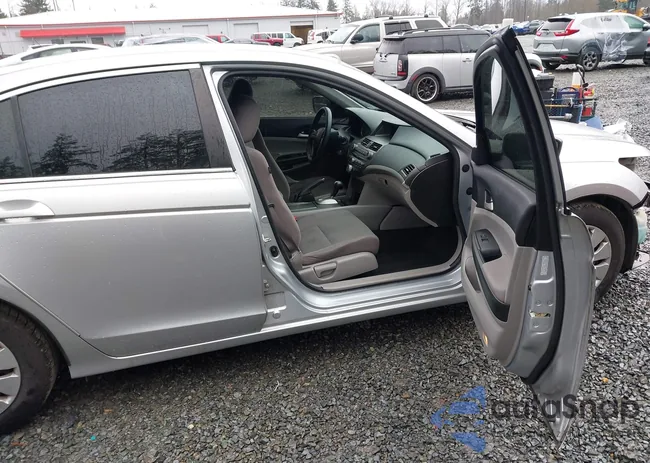 1HGCP2F31CA178120: 44347967