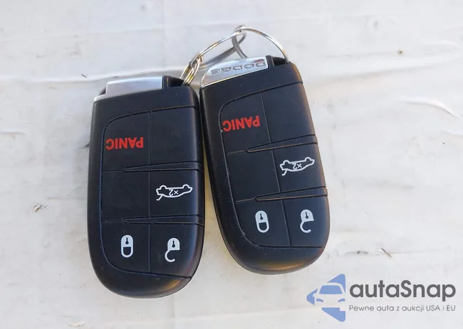 2C3CDXGJ8DH701111: 44348351