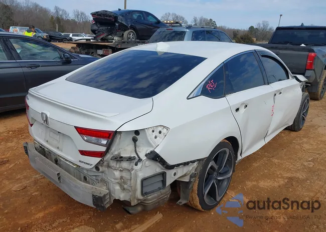 1HGCV1F32JA028479: 44348387