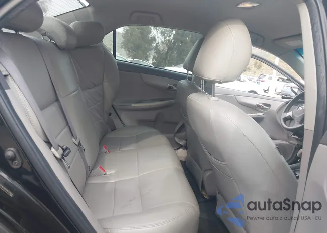 2T1BU4EE6AC515021: 44347796