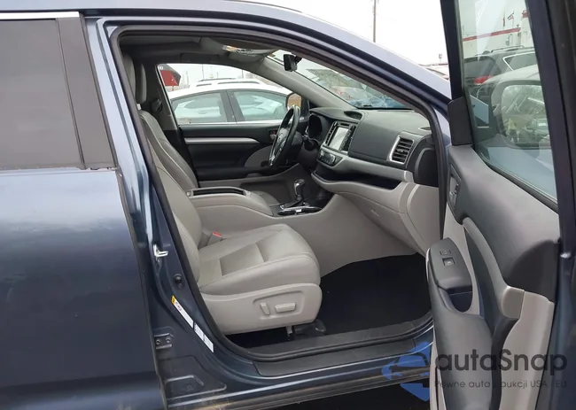 5TDJZRFH8JS816576: 44347802