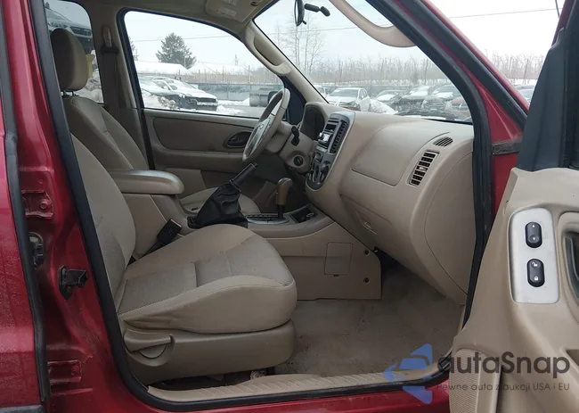 1FMYU93135KA62094: 44347803