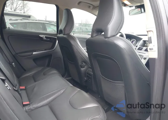 YV4902DZ5D2407542: 44349260