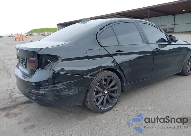 WBA8A3C54JA494476: 44349352