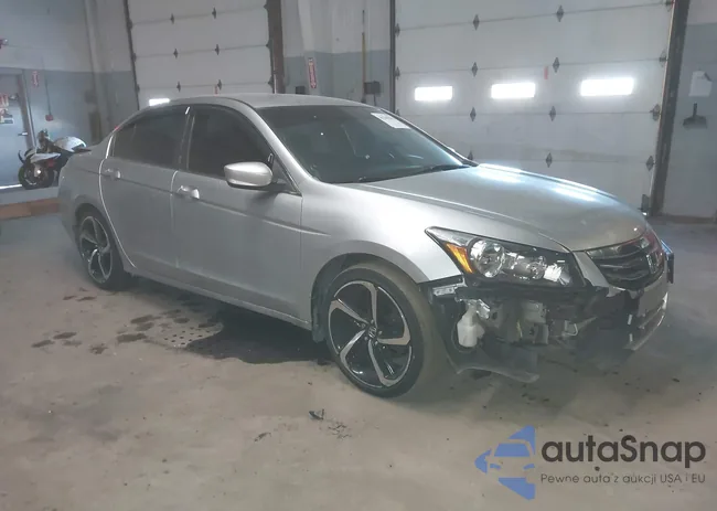 1HGCP2F33AA094183: 44349383