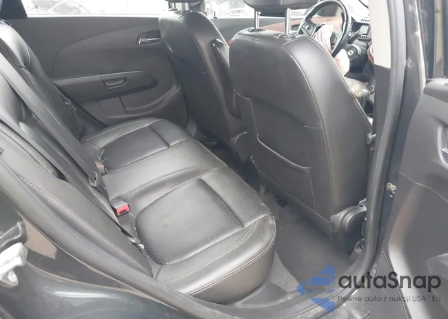 1G1JE6SB5F4188760: 44349441