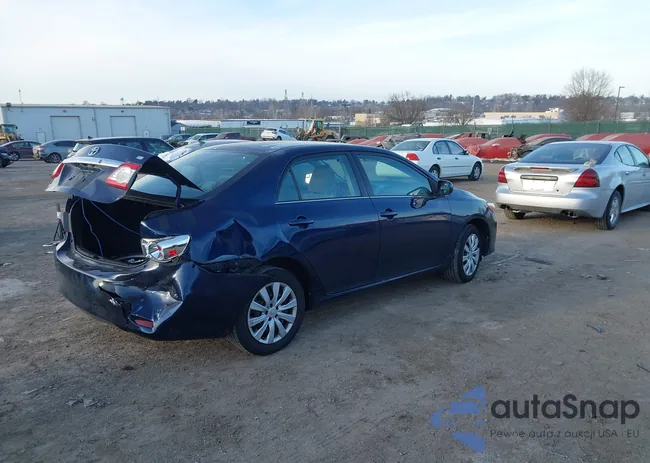 2T1BU4EE5DC920100: 44349493