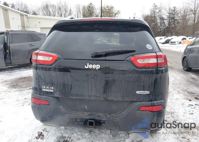 1C4PJMCS8HW579733: 44348560