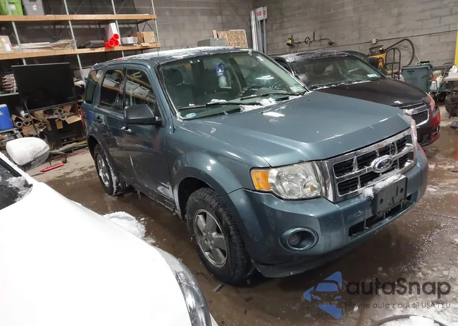 1FMCU9C71AKC48600: 44348671