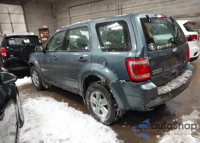 1FMCU9C71AKC48600: 44348671