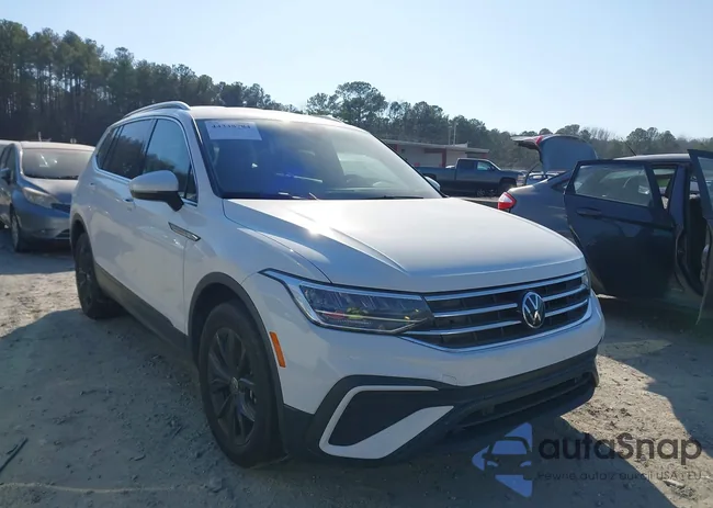 3VV3B7AX1RM124950: 44348784