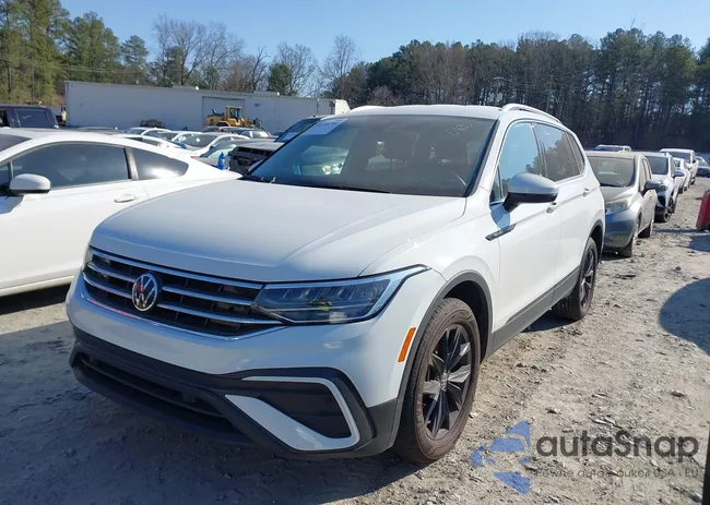 3VV3B7AX1RM124950: 44348784