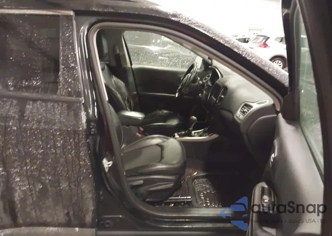 3C4NJDBB3KT623126: 44348799