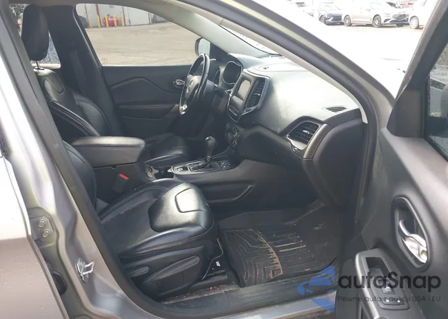 1C4PJLLB9KD266042: 44348800