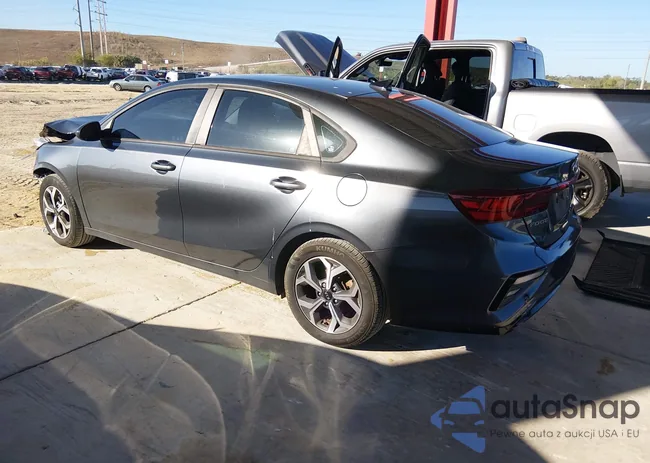 3KPF24AD6ME330607: 44350052