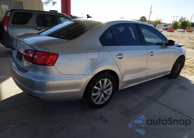 3VWDP7AJ6CM306857: 44350060