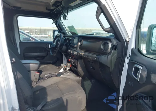 1C4HJXDG8KW508006: 44350363