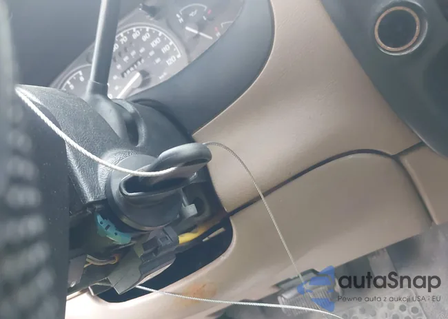 1FTYR10U21PB52422: 44349619