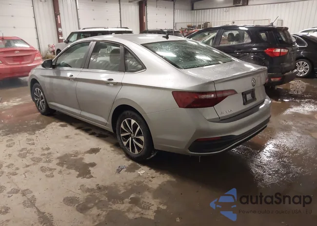 3VW5M7BU0RM082502: 44349642