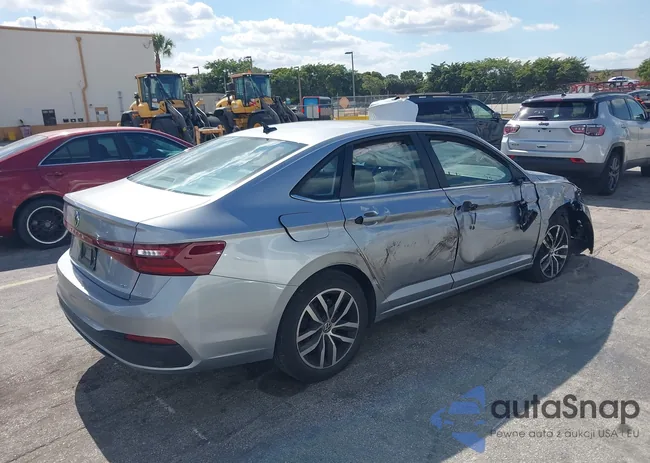 3VW7X7BU6SM084664: 44349719