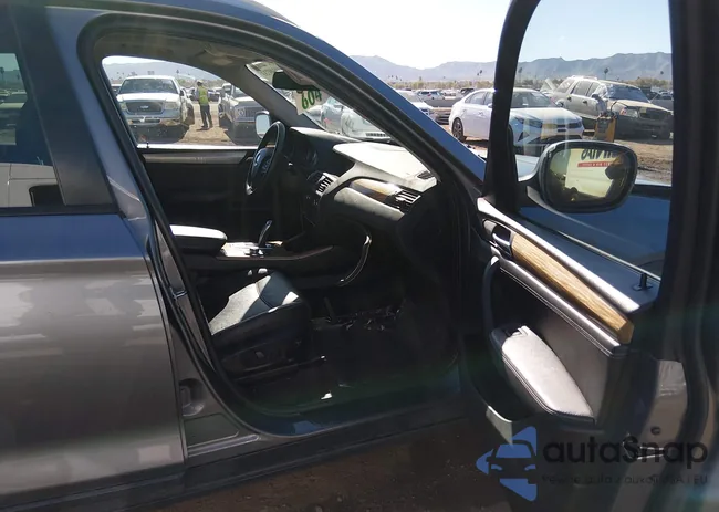 5UXWX9C5XD0A11807: 44349733