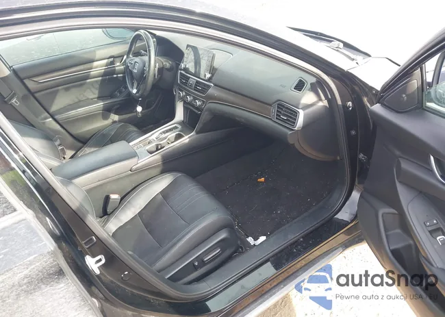 1HGCV2F92JA004919: 44349766