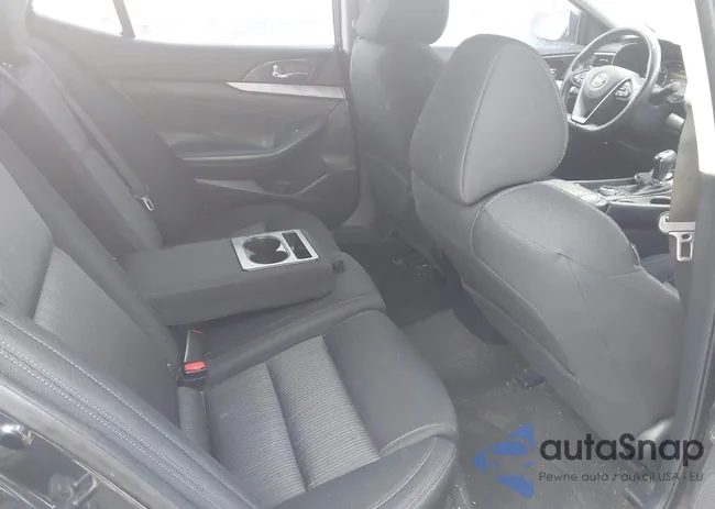 1N4AA6AP5GC421002: 44349848