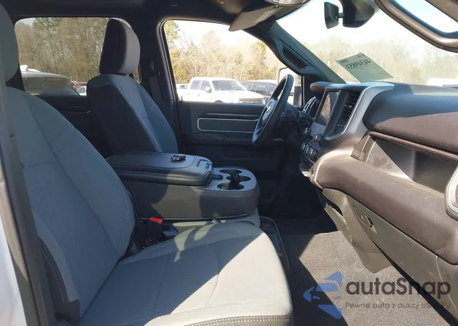 3C6UR5DL2PG537846: 44349853