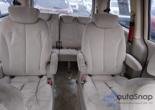 KNDMC233876014875: 44350981