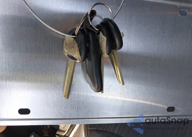 KMHCT4AE0HU275051: 44351080