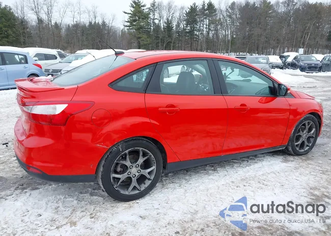 1FADP3F24EL331022: 44351100