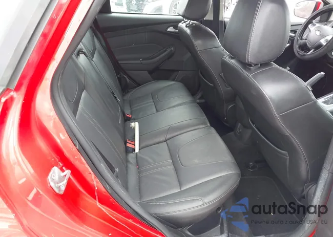 1FADP3F24EL331022: 44351100