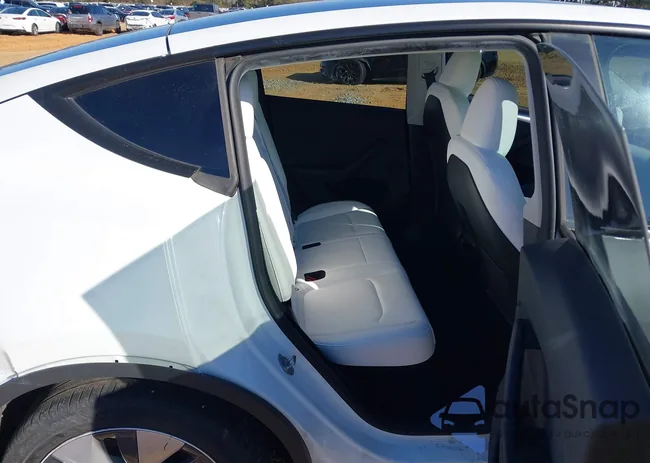 7SAYGDEE6RA266776: 44351143