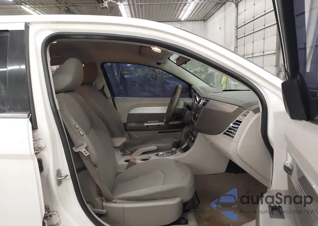 1C3LC56KX8N128596: 44351171