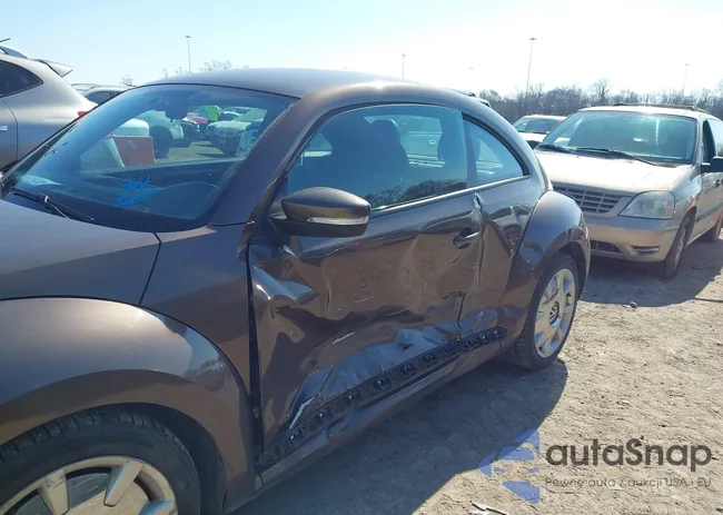 3VWJP7ATXCM642337: 44351228