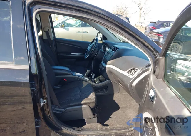 3C4PDCAB3LT260565: 44351333