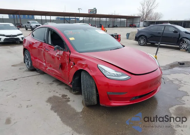 5YJ3E1EB9NF258735: 44351511