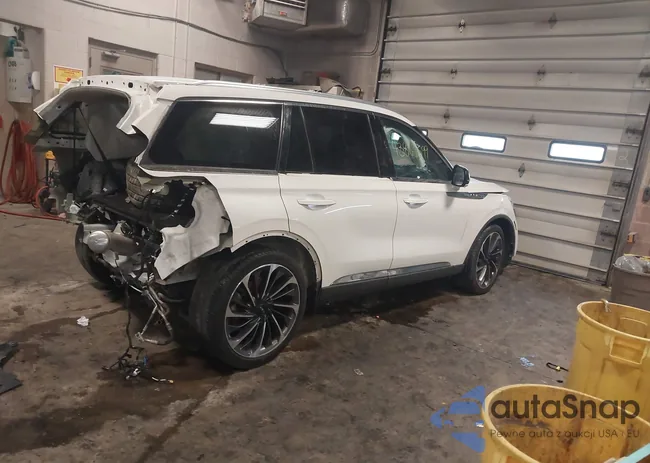 5LM5J7XC6LGL21010: 44350662