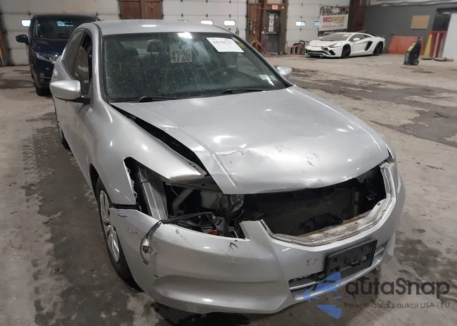 1HGCP2F30CA242695: 44350727