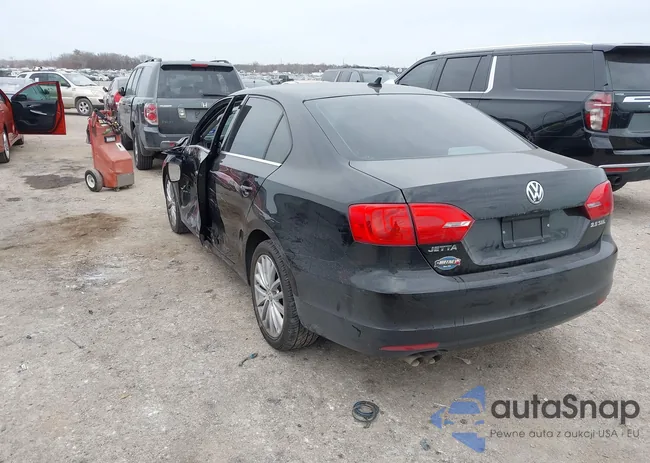 3VWLP7AJXDM236275: 44350743