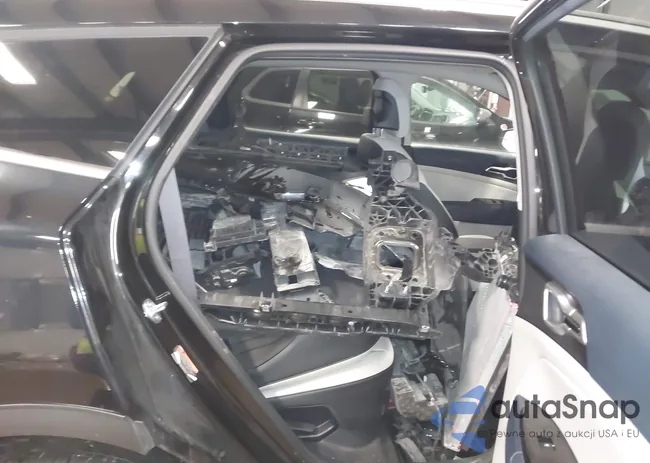 KNDPVCAG3P7093904: 44350844