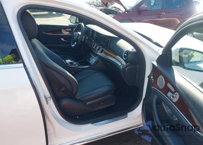 WDDZF4KB5HA132808: 44351949