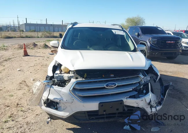 1FMCU9HD2JUB45205: 44351953