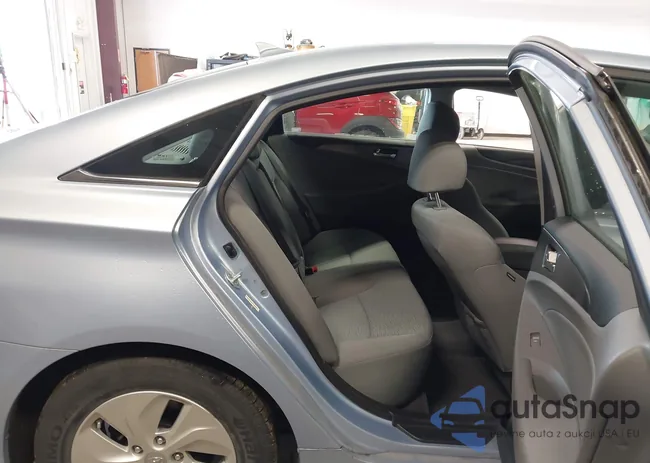 KMHEC4A44FA135292: 44352081