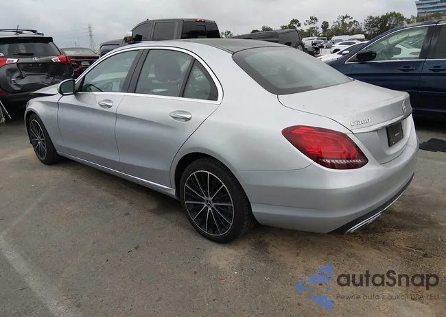 W1KWF8DB1MR647730: 44352334